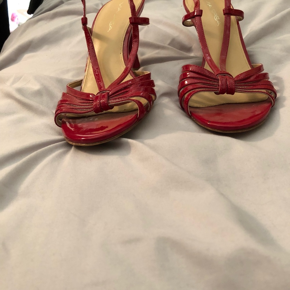 Red Heels - Picture 2 of 4